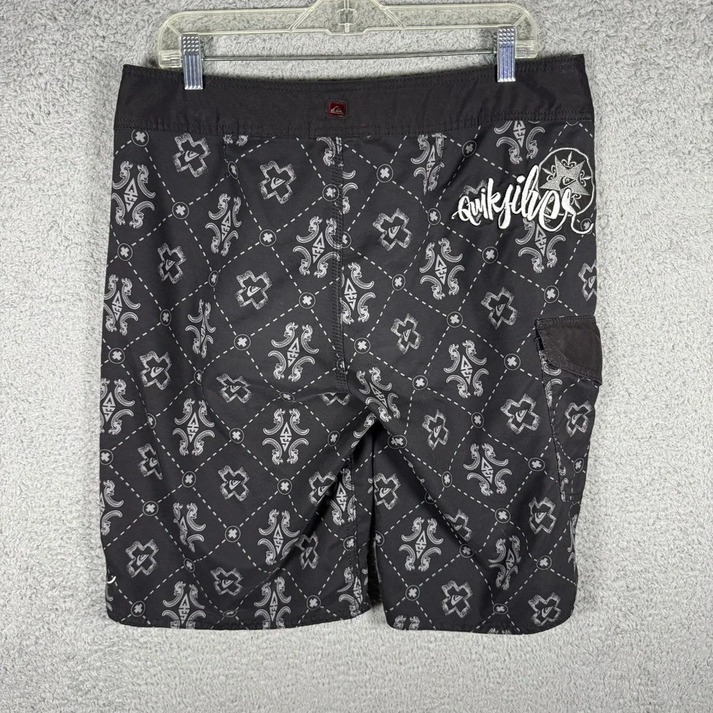 Quiksilver board shorts